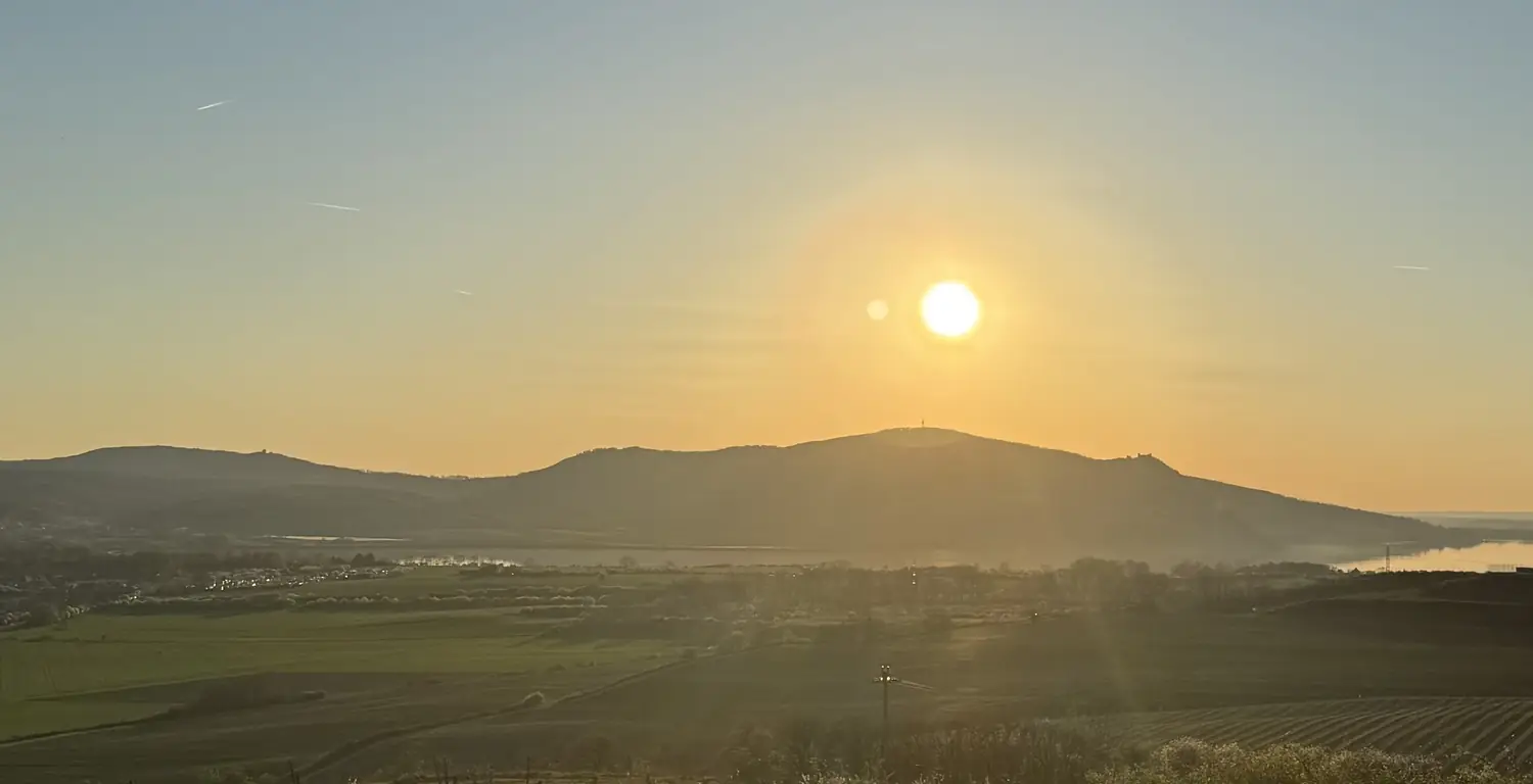 Jižní Morava — vinice a krajina kolem Zaječí